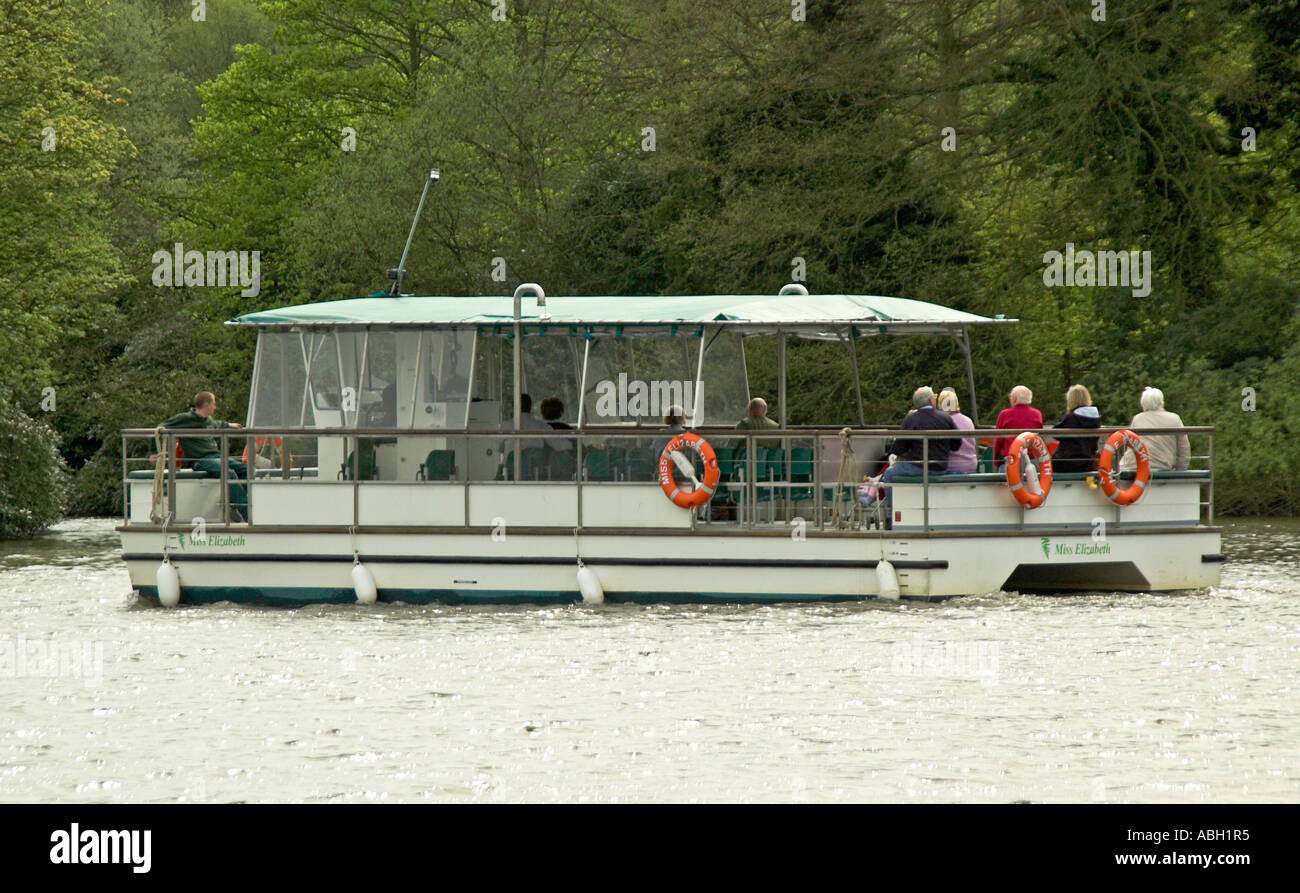 Leisure boat 'Miss Elizabeth' at Trentham Gardens Stock Photo