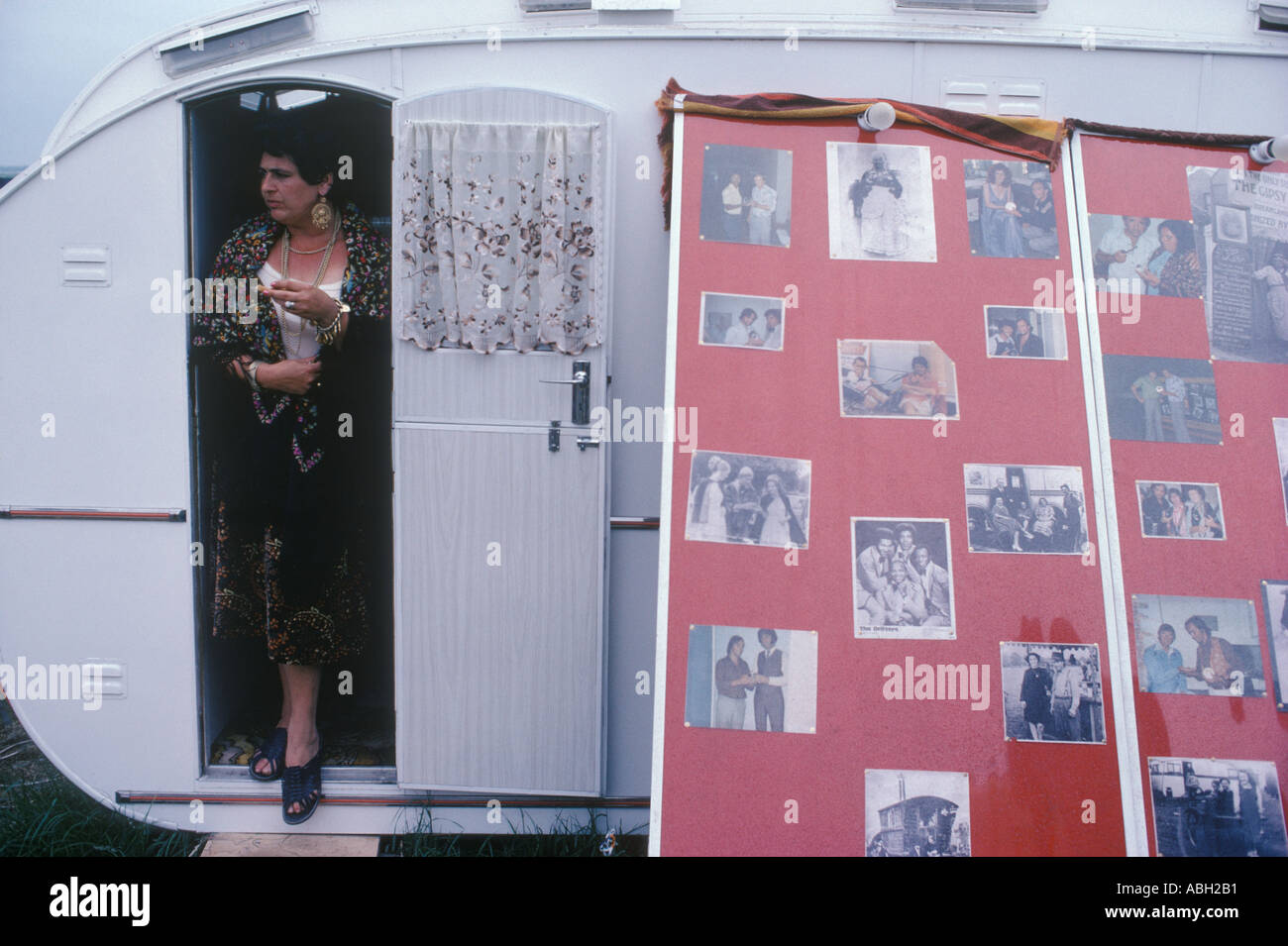 Gypsy fortune teller at the annual Derby Horse racing day Epsom Downs England.1980s HOMER SYKES Stock Photo