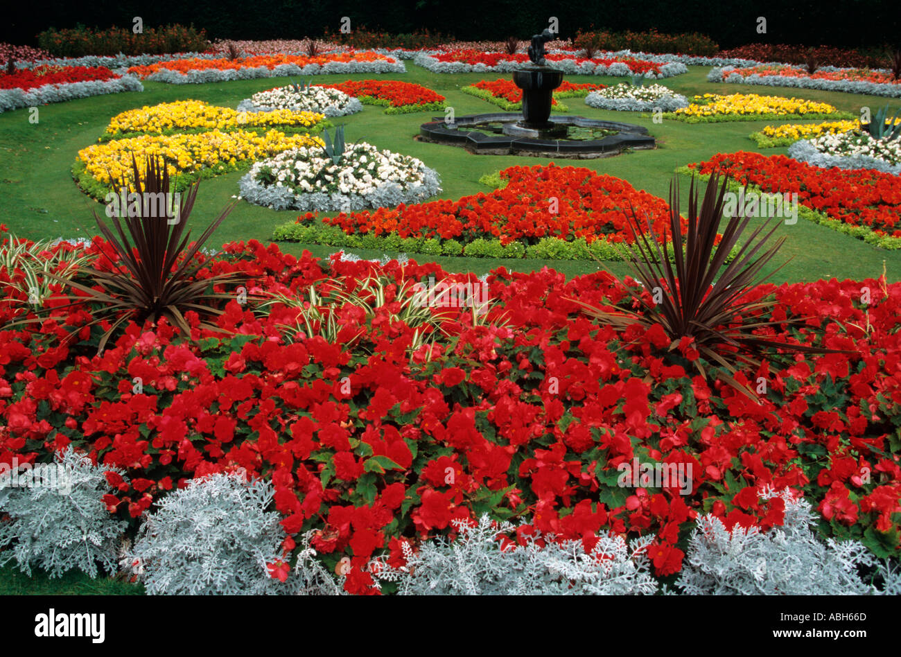 Regents Park Gardens in Summer London UK Stock Photo Alamy