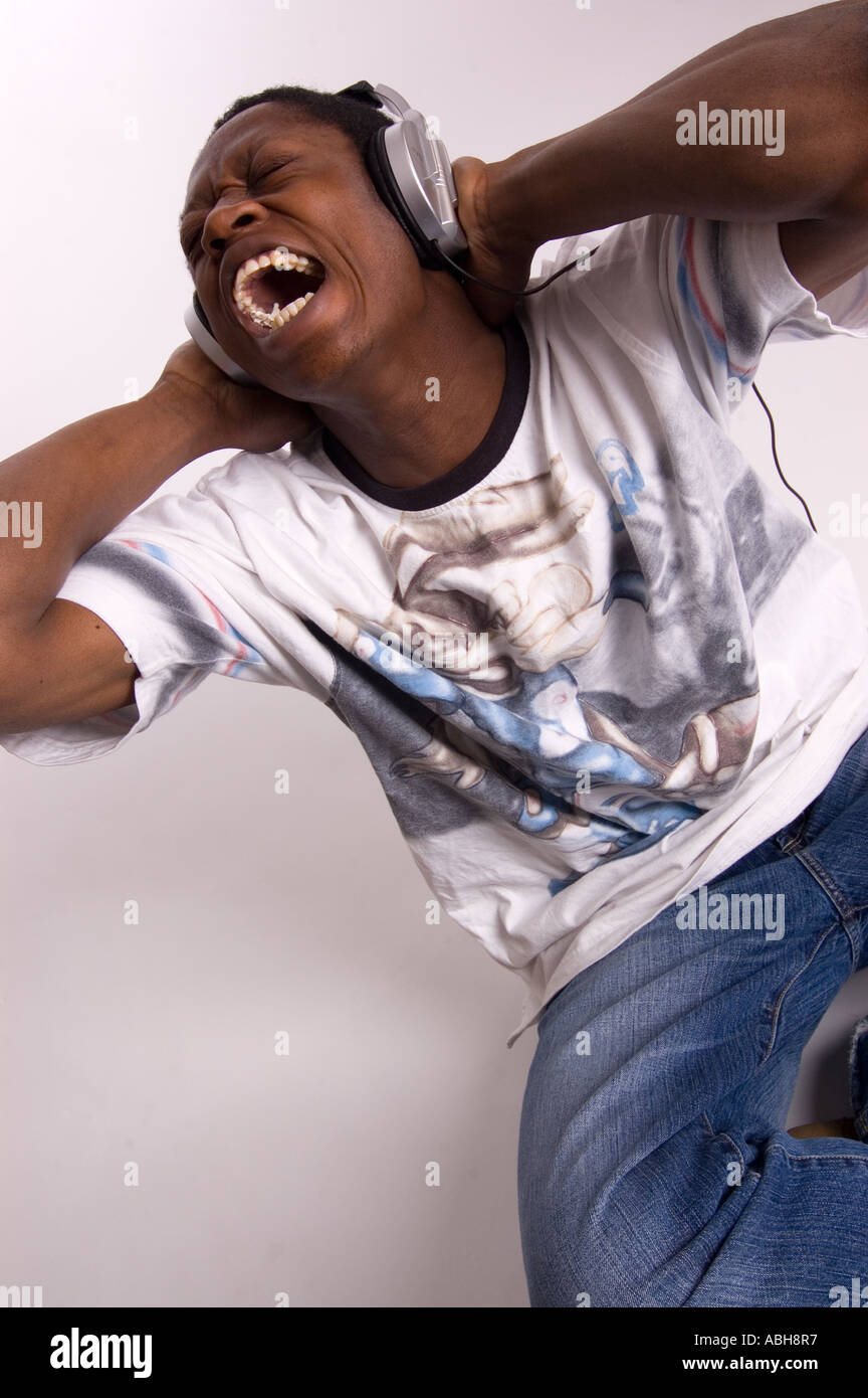 Black man screaming headphones hires stock photography and images Alamy