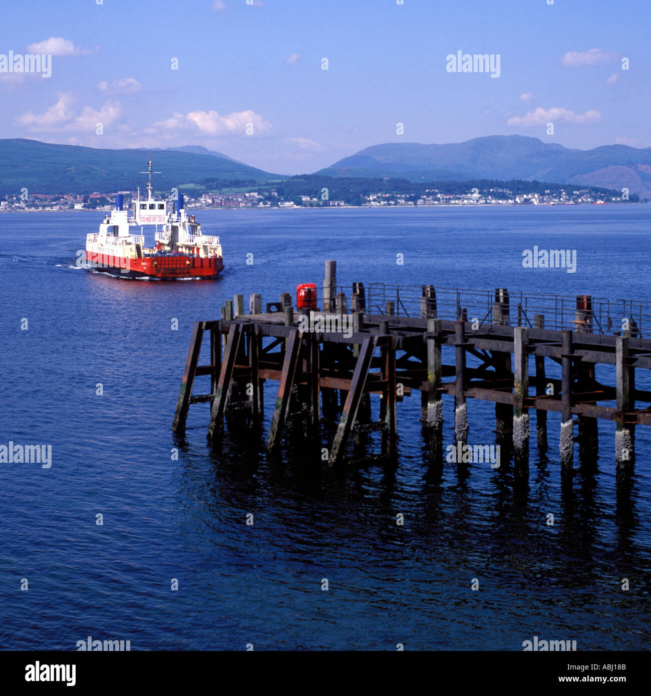 Dunoon gourock ferry hires stock photography and images Alamy