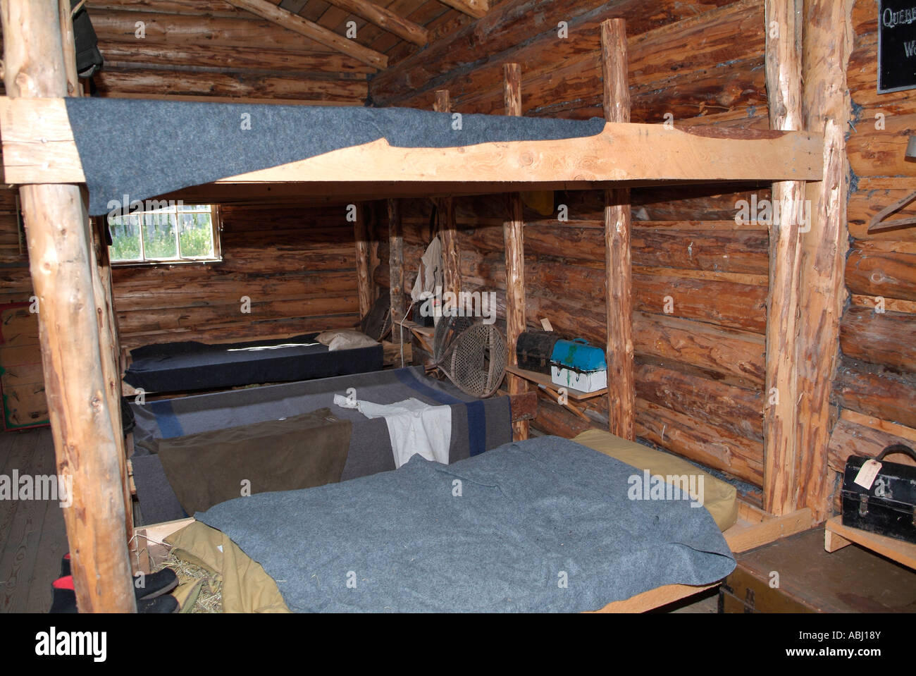 Traditional lumberjack wooden house, North of Quebec Stock Photo Alamy