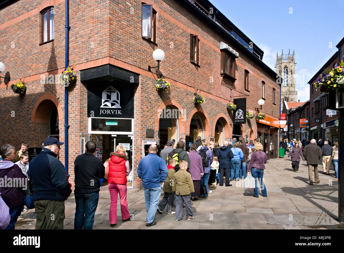 Visitors queuing to enter Jorvik Museum in York England UK Stock Photo
