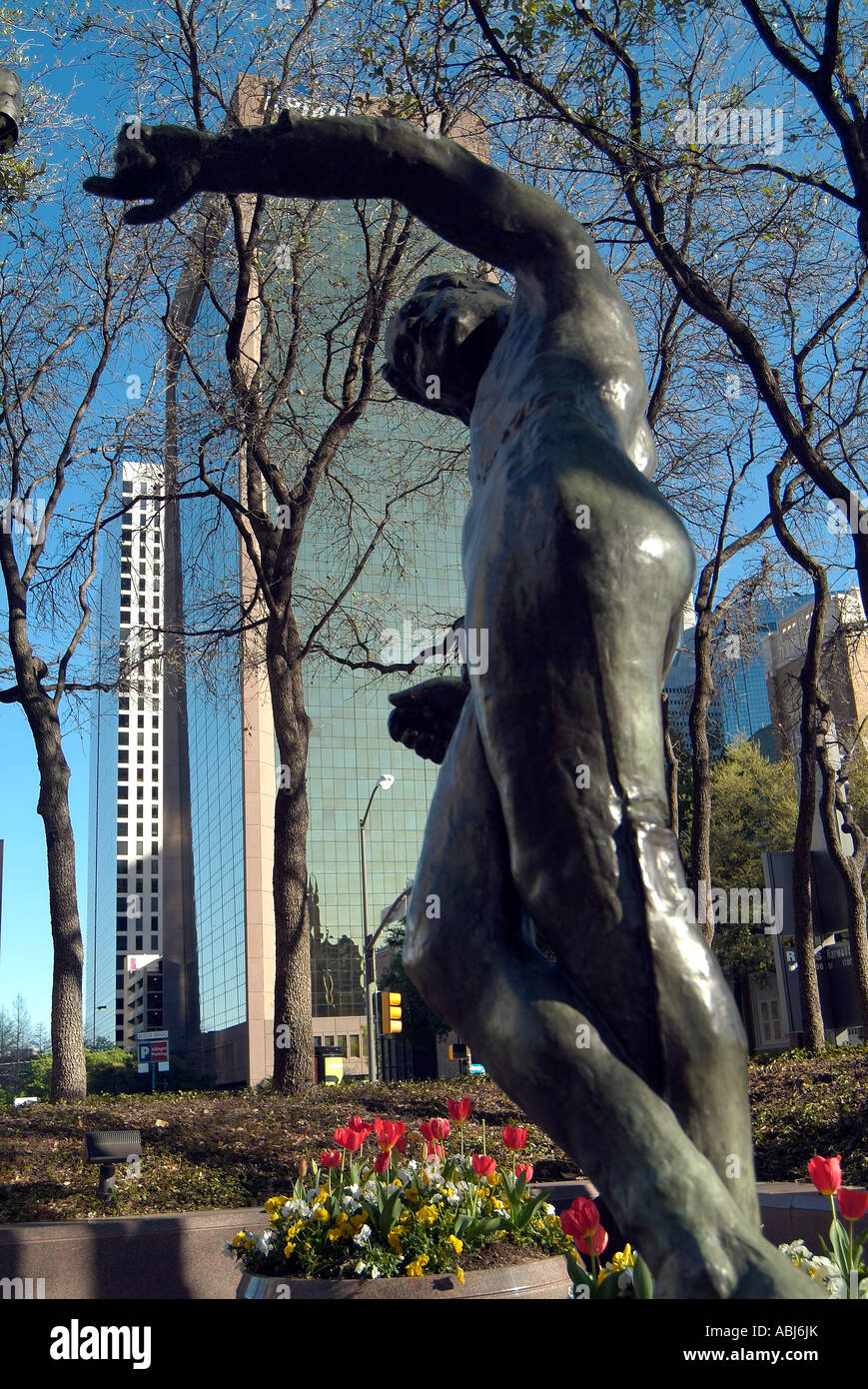 Statue in Dallas downtown, Texas Stock Photo Alamy