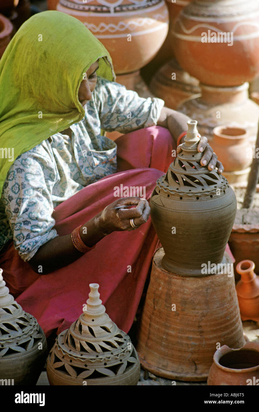 Clay pot maker hires stock photography and images Alamy