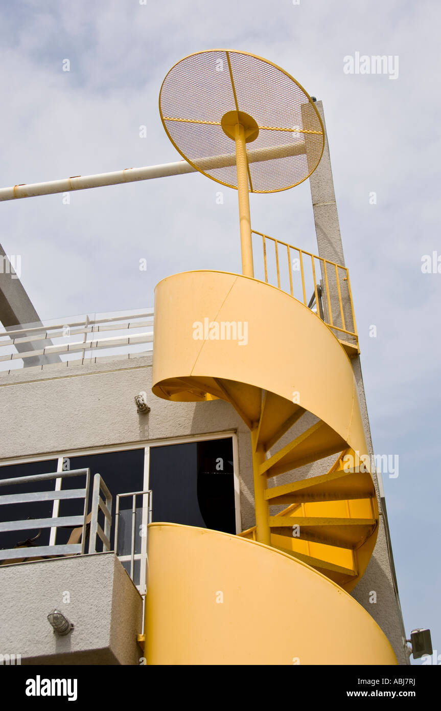 Southern California beachfront home Very colorful Great spiral ... - Oceanfront High-Rise Condos With Spiral Staircase