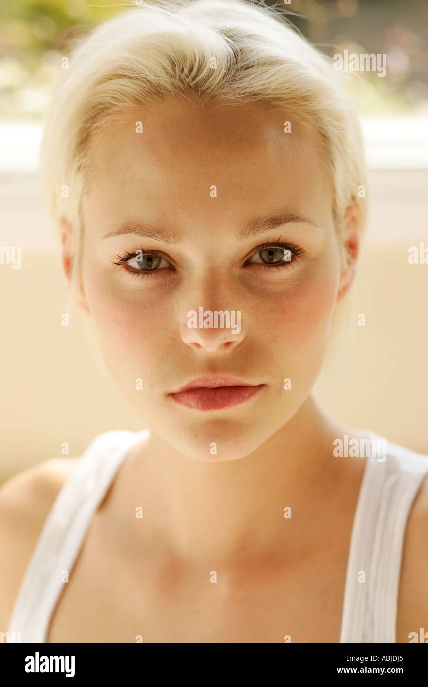 Portrait of attractive blonde girl Stock Photo - Alamy