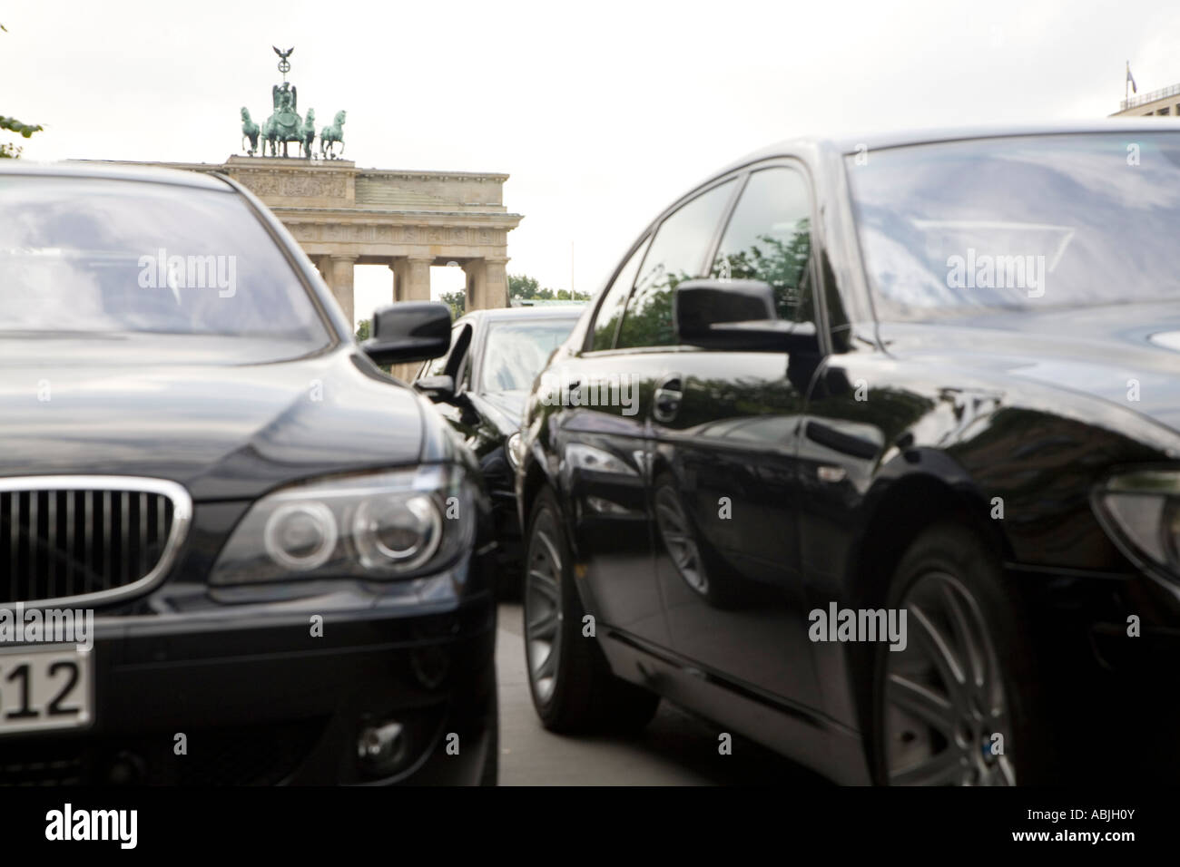 luxurious cars parked near brandenburger gate berlin Stock Photo Alamy