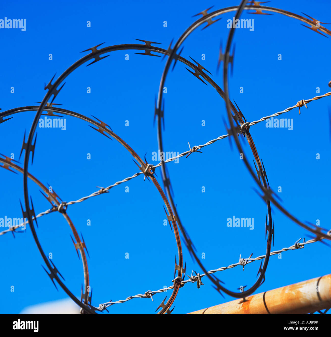 Wire coiled hires stock photography and images Alamy