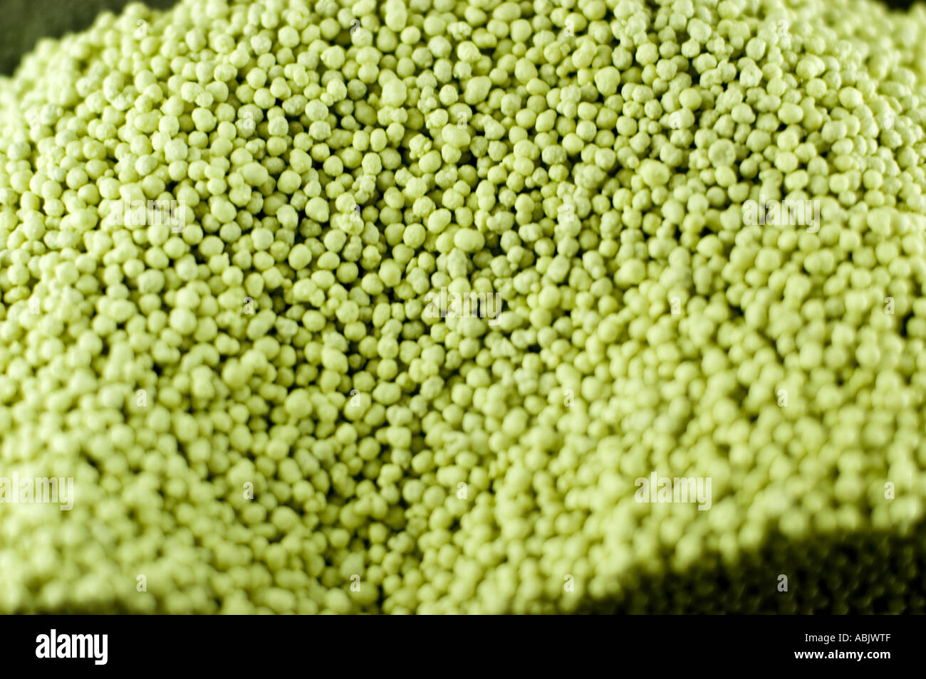 Granular sulphur hi-res stock photography and images - Alamy