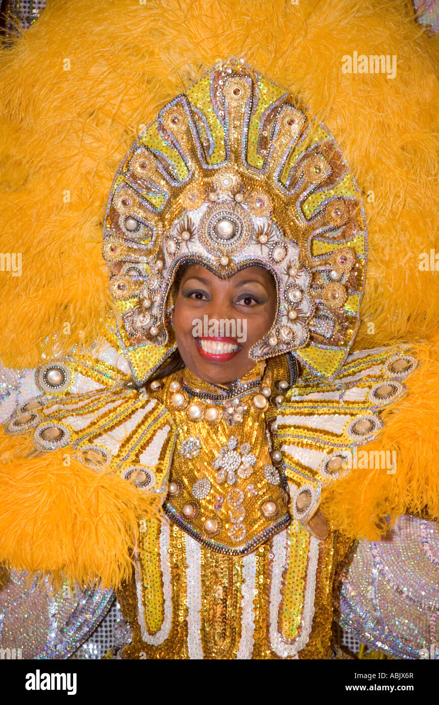 Brazilian carnival costume female hi-res stock photography and images ...