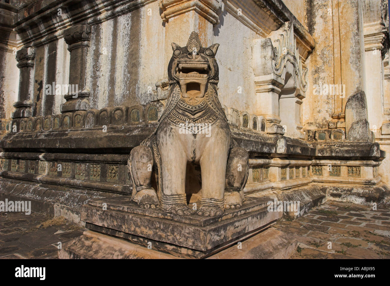 Myanmar Bagan Old Bagan Ananda Pahto built around 1105 by King Kyanzittha Stock Photo