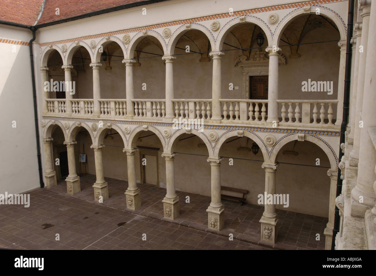 Courtyard medieval estate in hi-res stock photography and images - Alamy