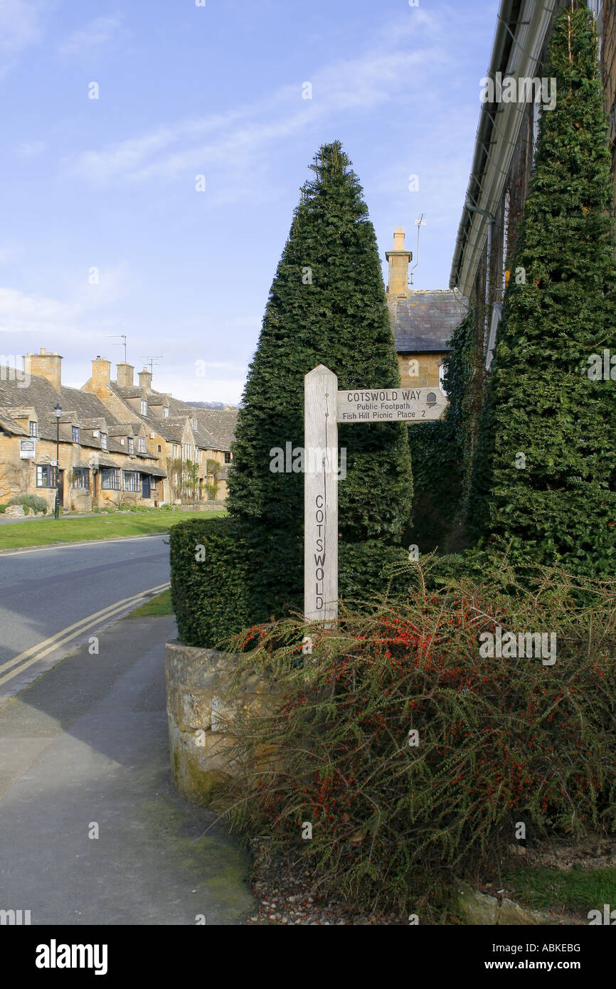 Codsworth Way Houses high street broadway cotswolds worcestershire cotswold way long ...