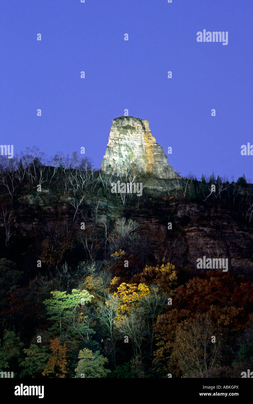 Sugarloaf Mountain At Dusk Winona S E Minnesota Fall Formed Of Stock Photo Alamy