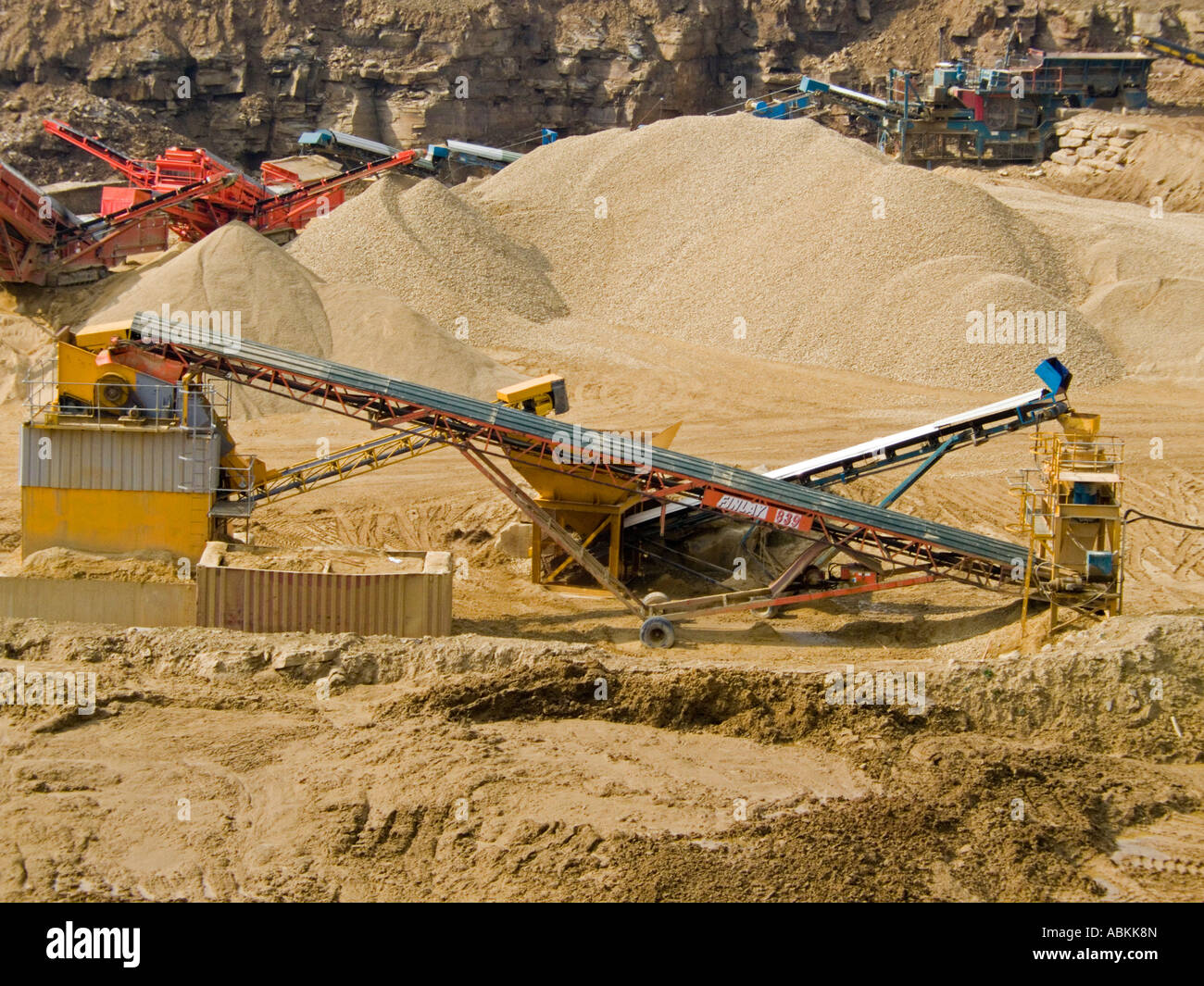 Crossland Moor quarry Huddersfield West Yorkshire Machinery digger