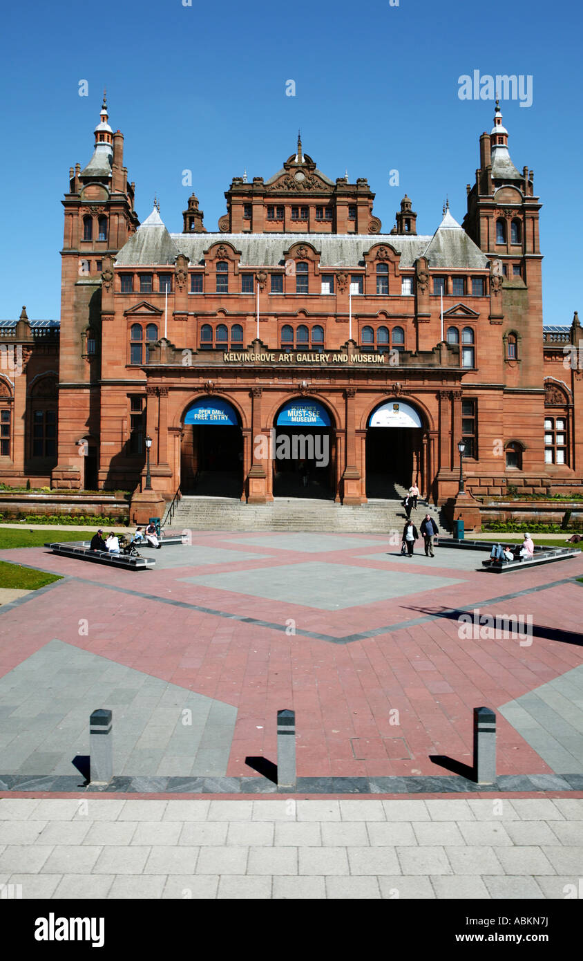 Entrance to the kelvingrove art gallery and museum hi-res stock ...