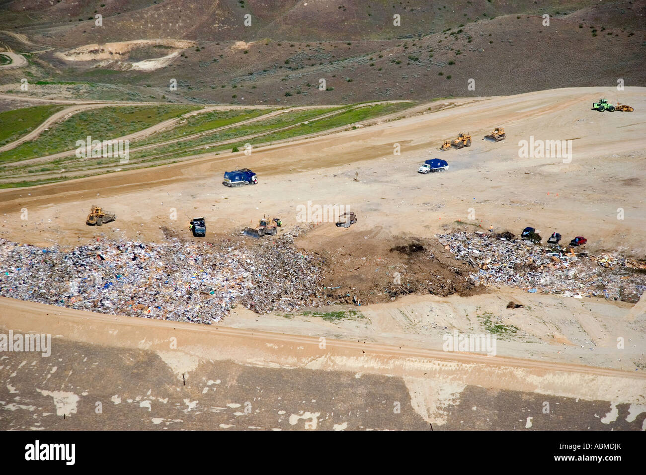 Sanitary landfill hires stock photography and images Alamy