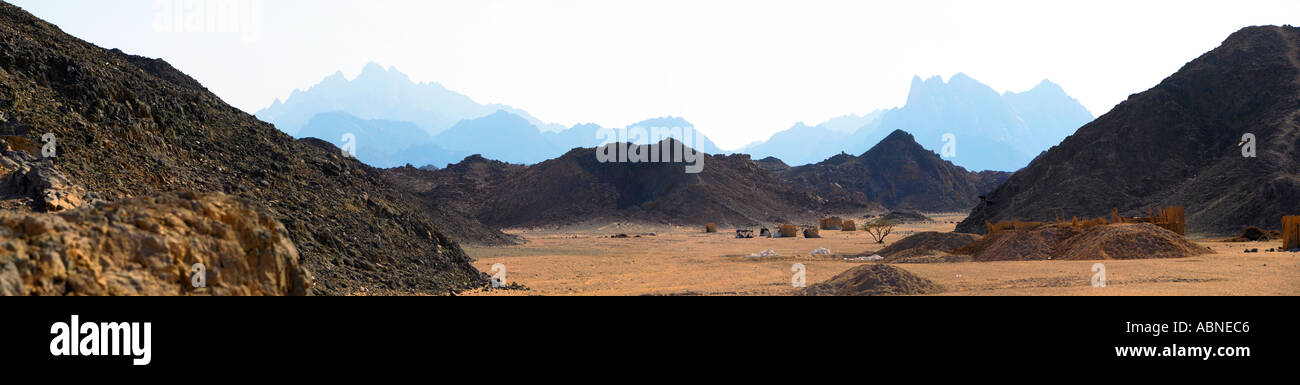 Bedouin Camp In Sahara Desert Near Hurghada Egypt Stock Photo - Alamy