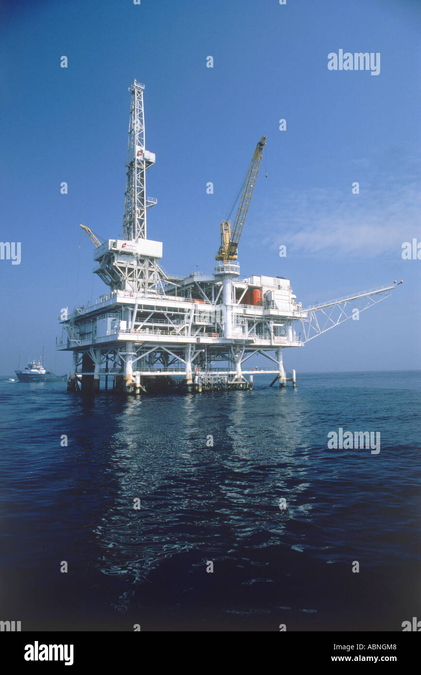 Supply boat at offshore oil rig off Huntington Beach, California Stock ...