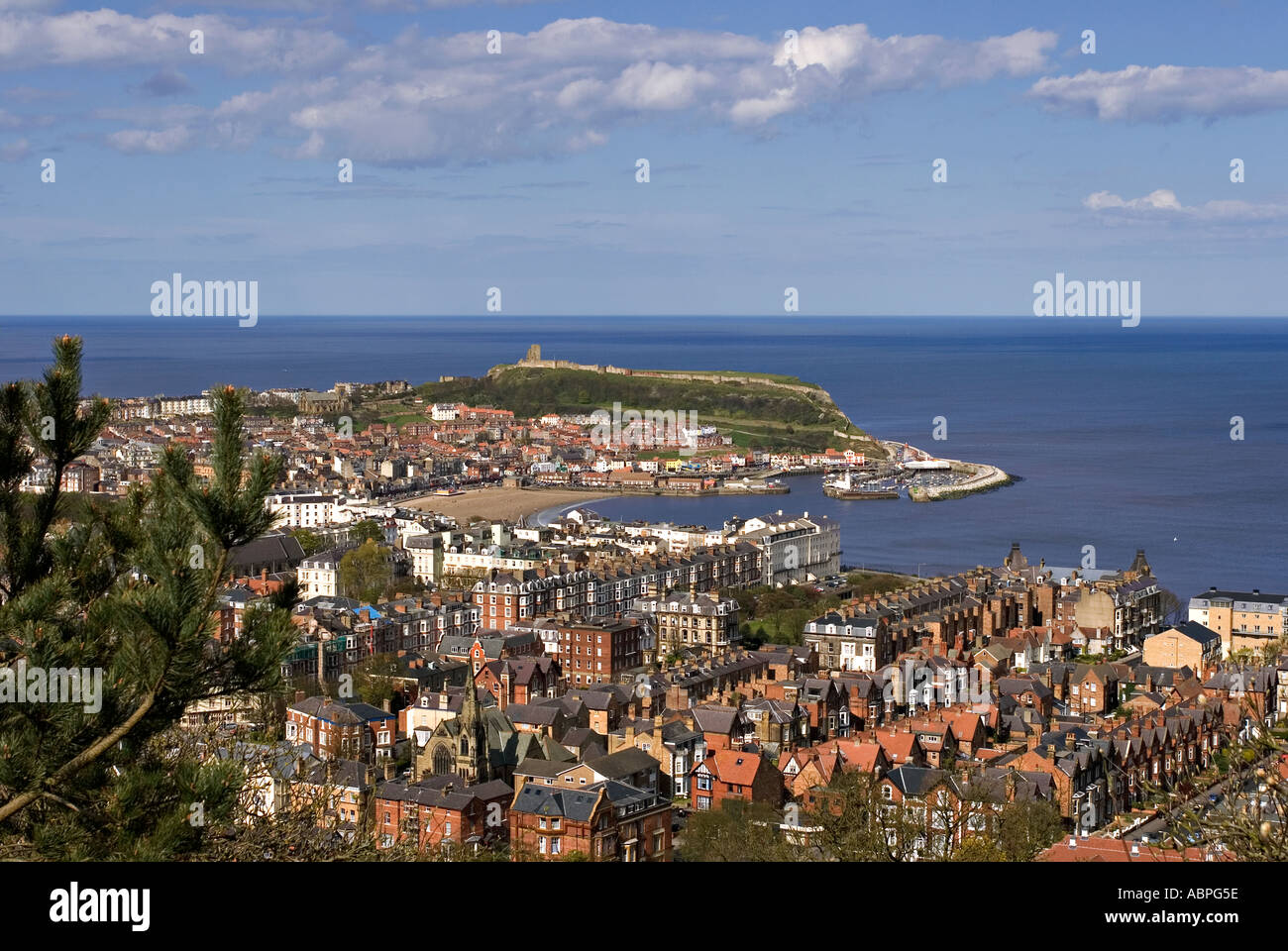 Page 2 - Olivers Mount Scarborough High Resolution Stock Photography and  Images - Alamy