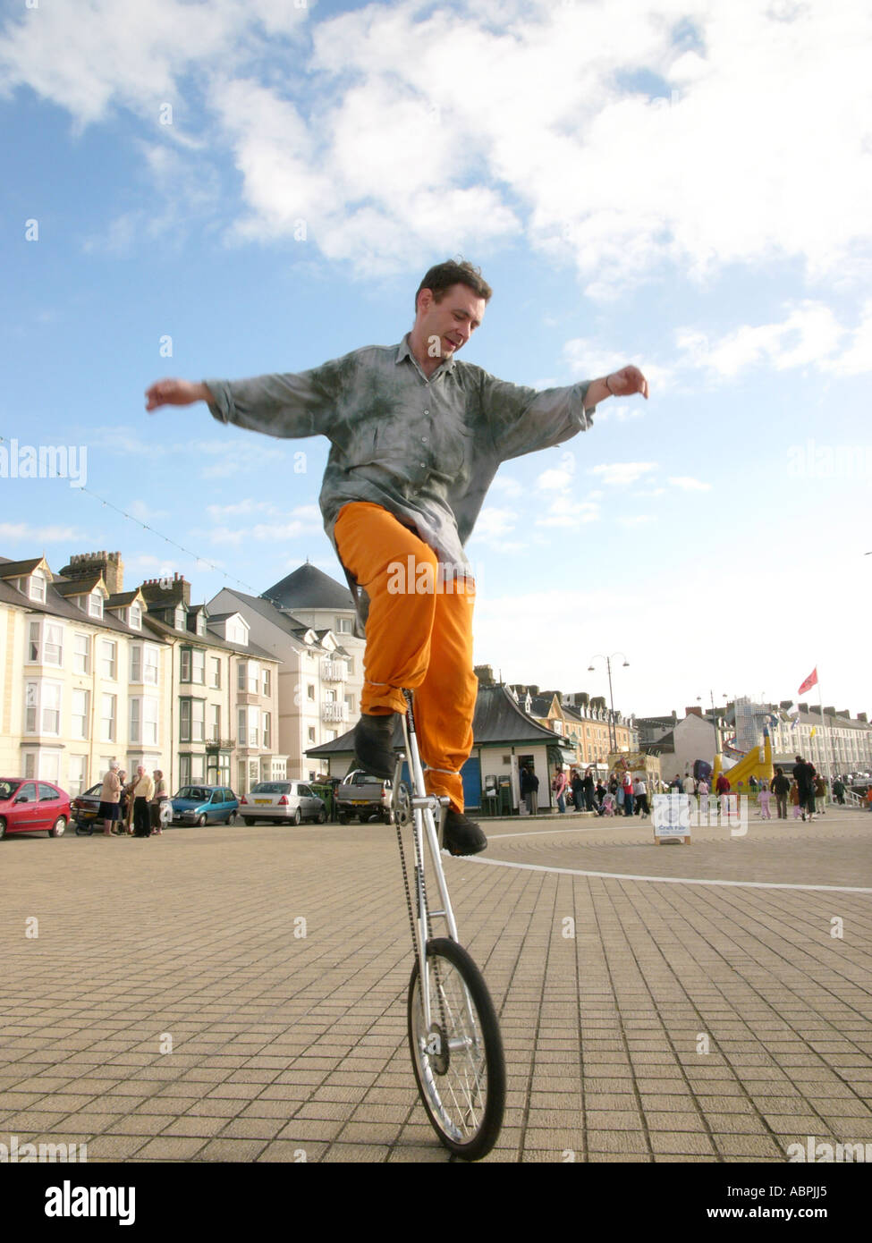 Tall unicycle circus hires stock photography and images Alamy