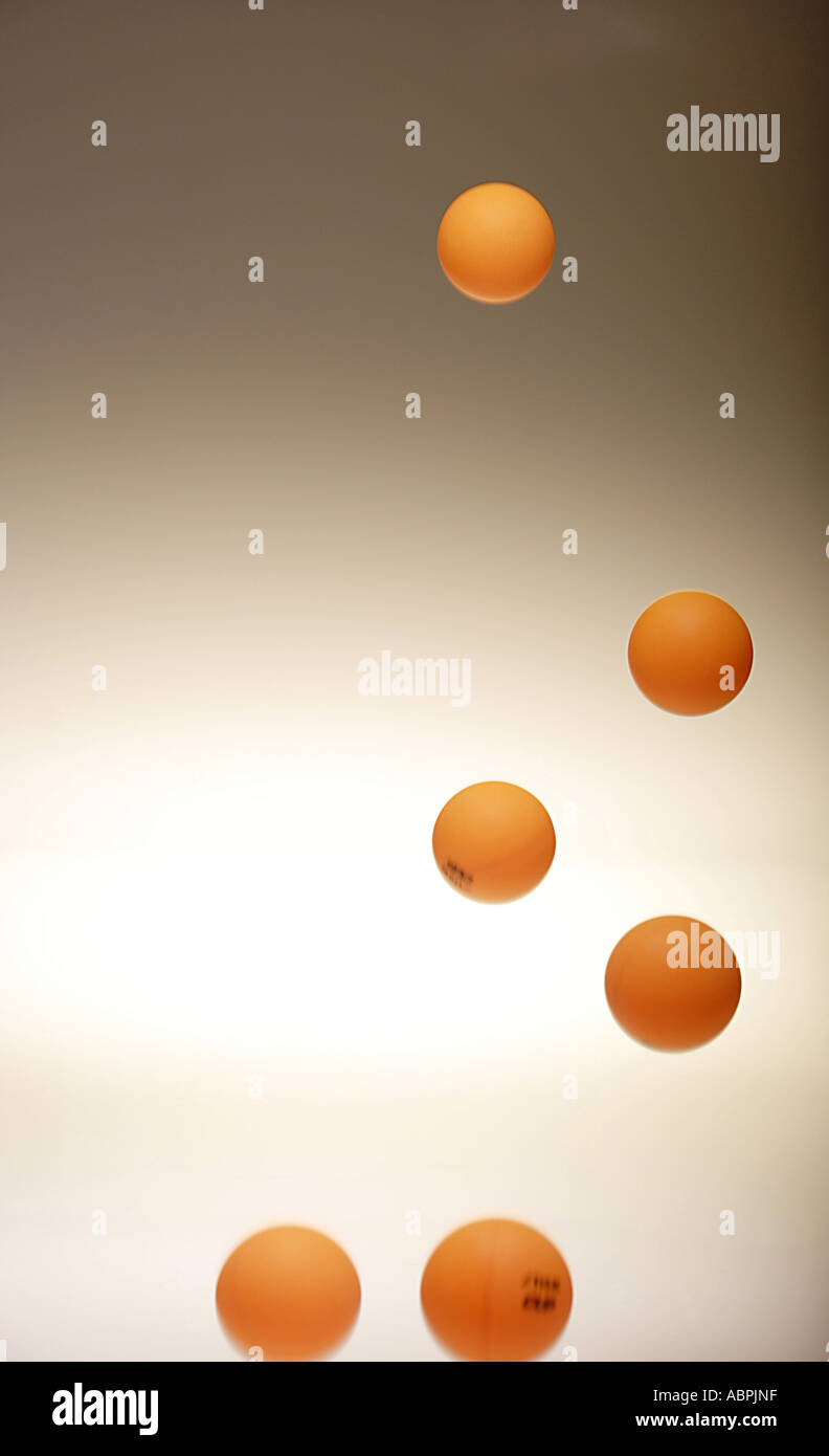 Bouncing balls hires stock photography and images Alamy