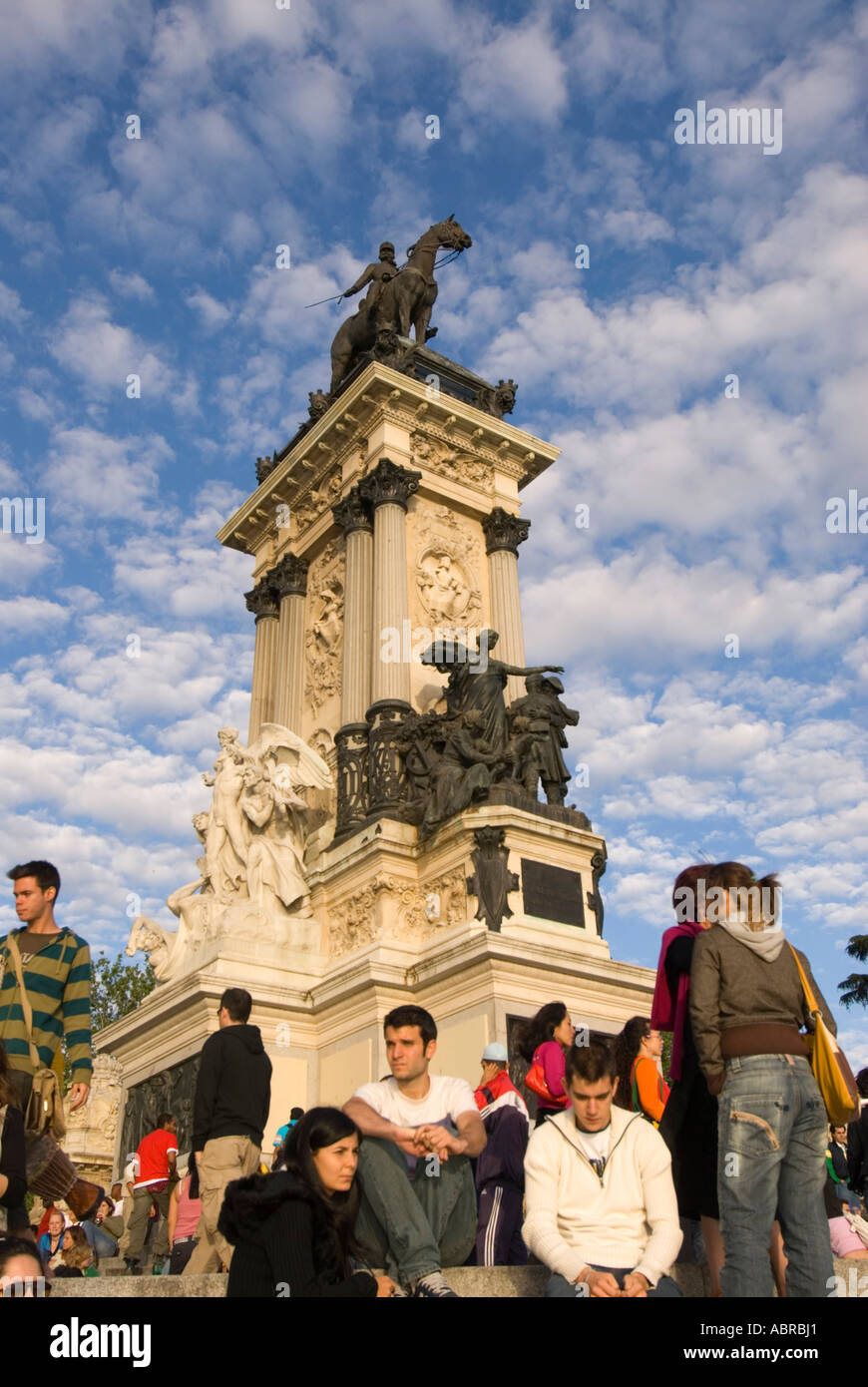 Parque Del Buen Retiro Retiro Park Madrid Spain With Statue Of Alfonso parque-del-buen-retiro-retiro-park-madrid-spain-with-statue-of-alfonso