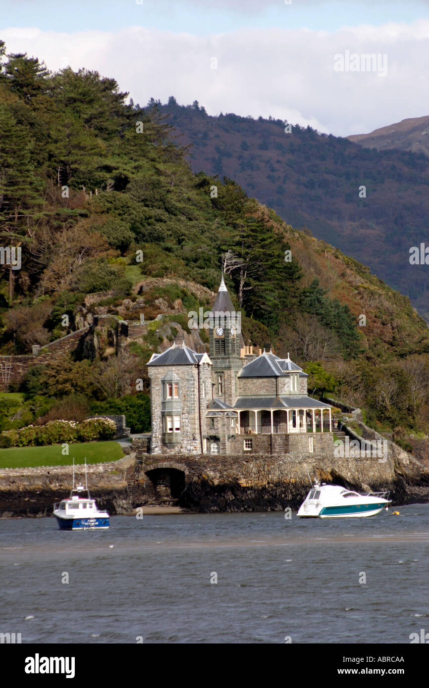 Riverside Property Mawddach Estuary Barmouth Wales Stock Photo Alamy