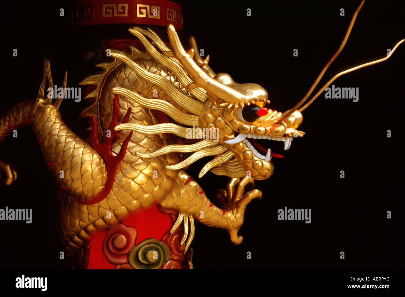 Chinese dragon sculpture outside restaurant Stock Photo