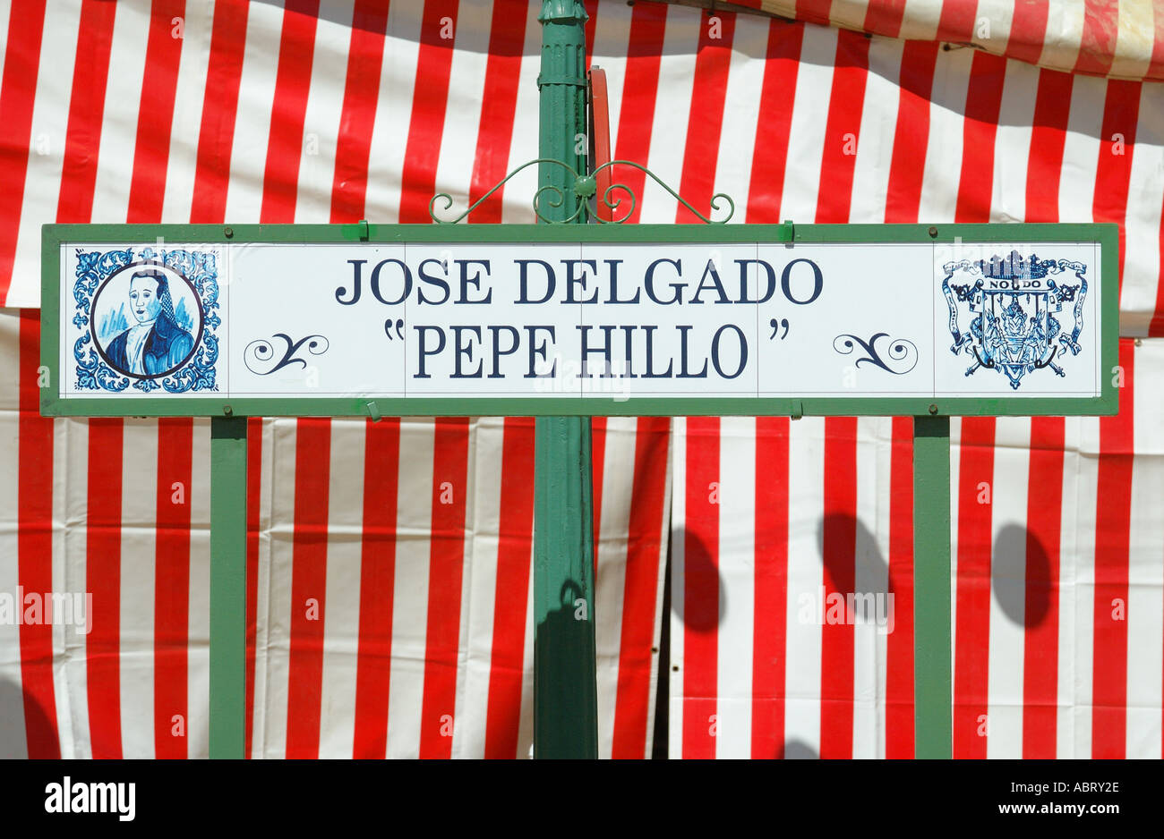 Street name commemorating the great bullfighter Pepe Hillo at the April
