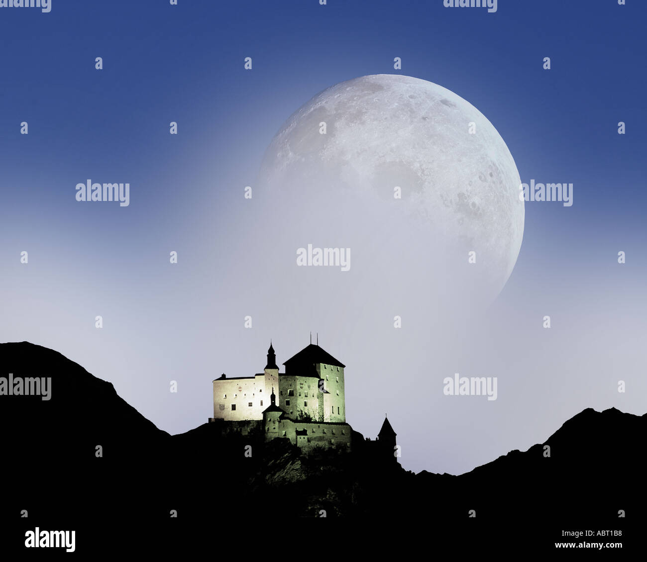 CH SWITZERLAND Tarasp Castle in the Lower Engadin Stock Photo Alamy