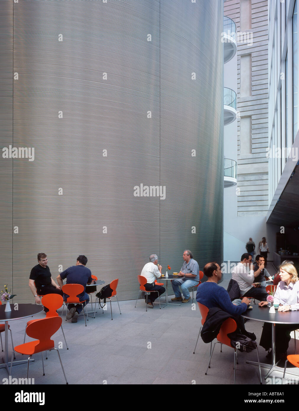 Imperial college business school hi-res stock photography and images ...
