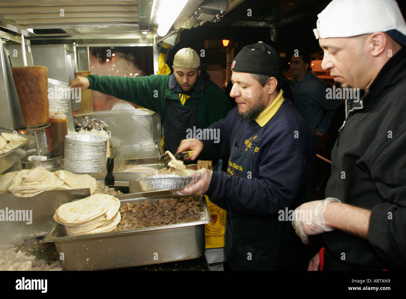 New York City,NY NYC,Manhattan,Avenue of the Americas,West 53rd Street,Halal Gyro Stand,Egyptianstall,stalls,booth,booths,vendor,vendors,hot food,NY06 Stock Photo