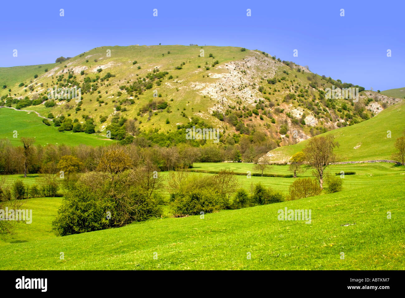 england derbyshire peak district national park thorpe village dovedale Stock Photo Alamy