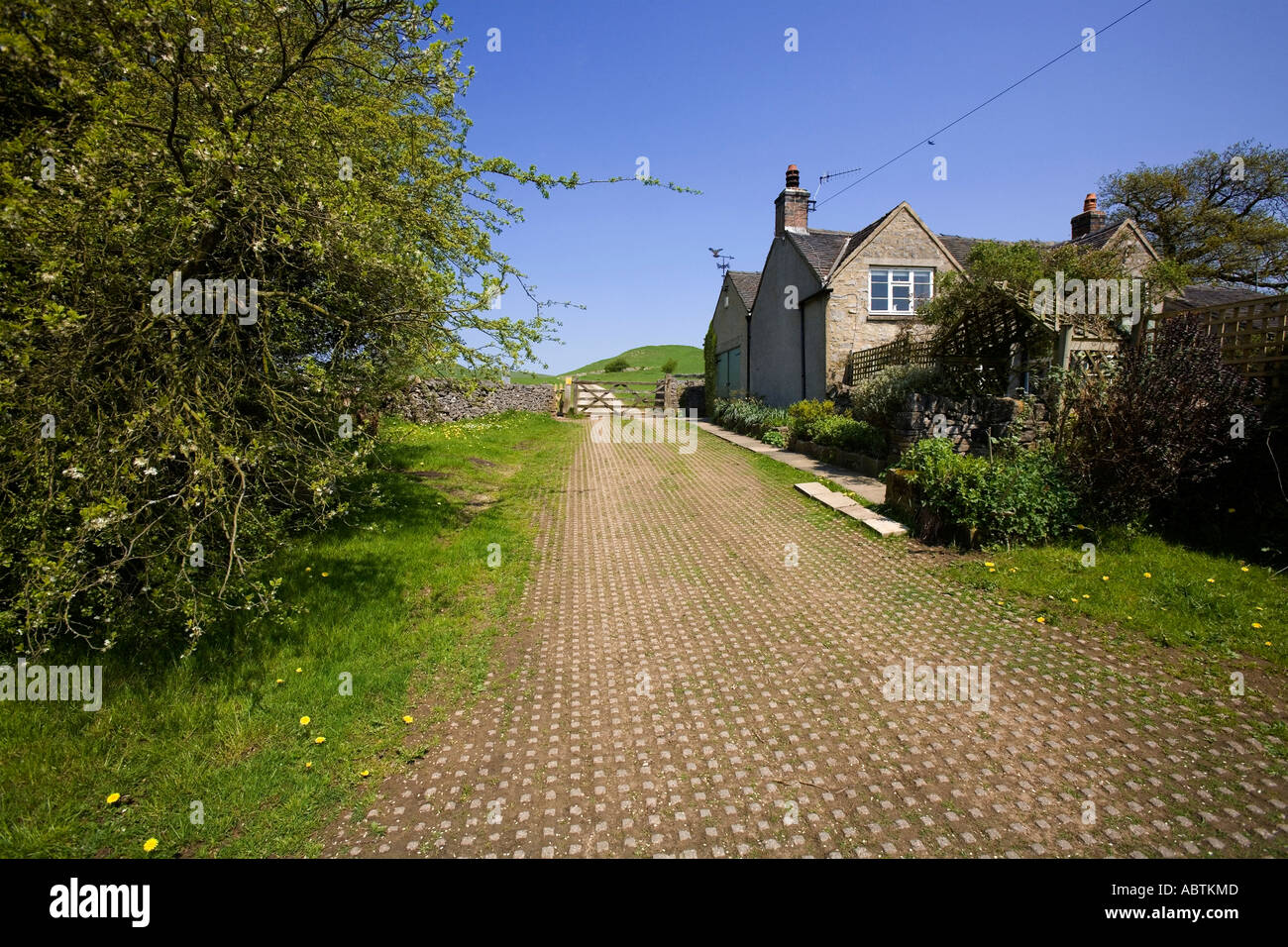england derbyshire peak district national park thorpe village dovedale Stock Photo Alamy
