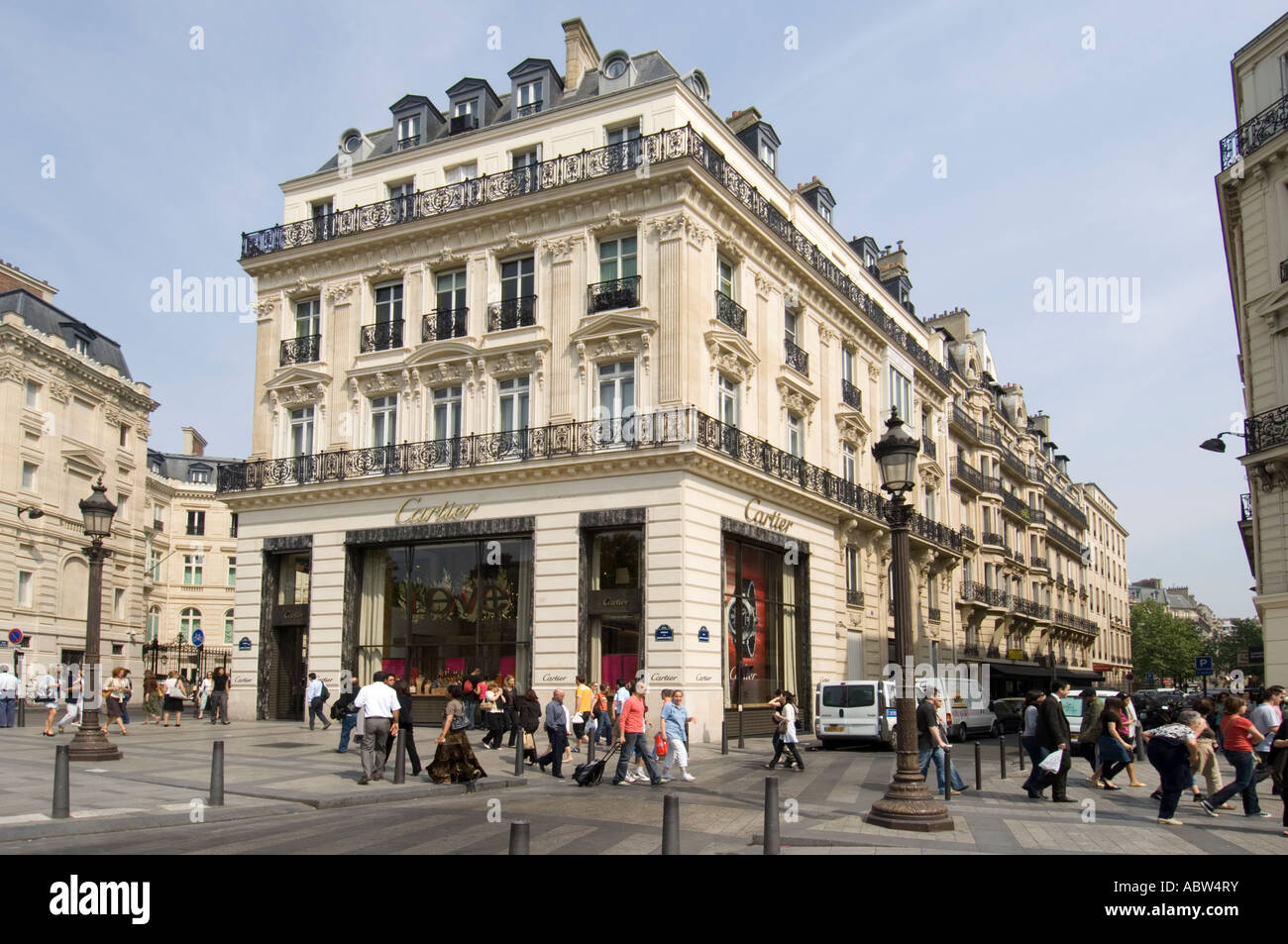 Cartier main Paris by