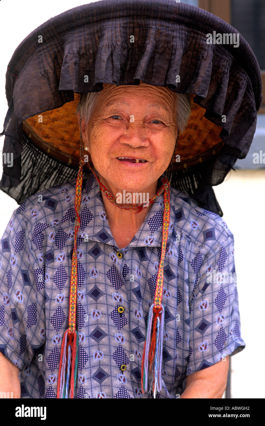 Hakka hat hi-res stock photography and images - Alamy
