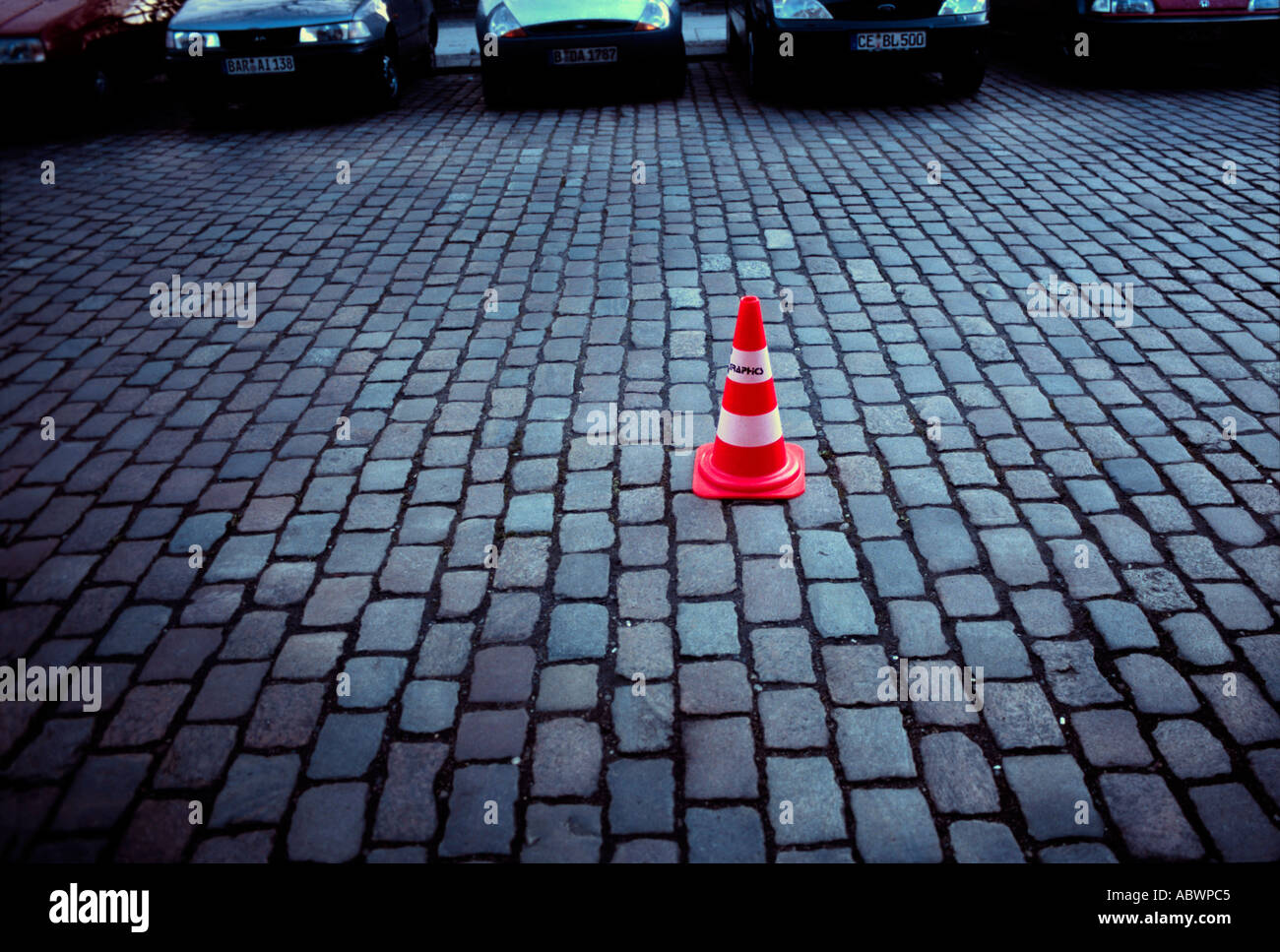 Street Pin Wide pin hi-res stock photography and images - Alamy