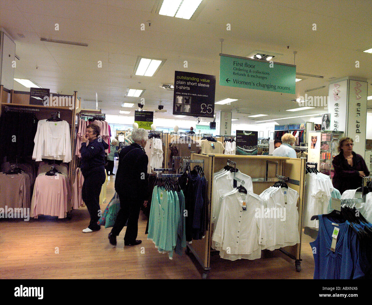 Marks and spencer clothes hires stock photography and images Alamy