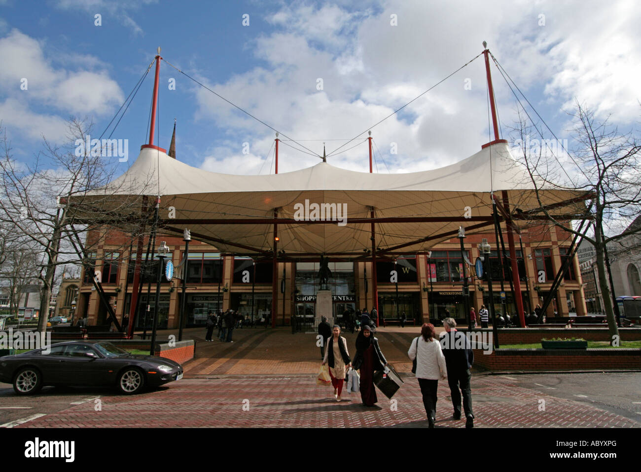 coventry city cathedral lanes shopping centre cable stayed roof Stock