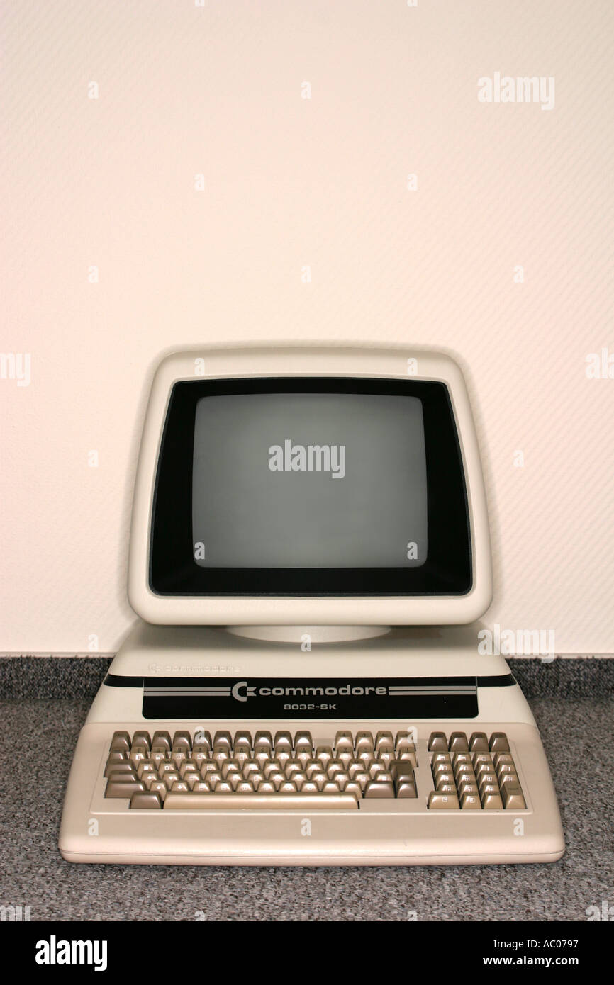 Commodore computer hi-res stock photography and images - Alamy