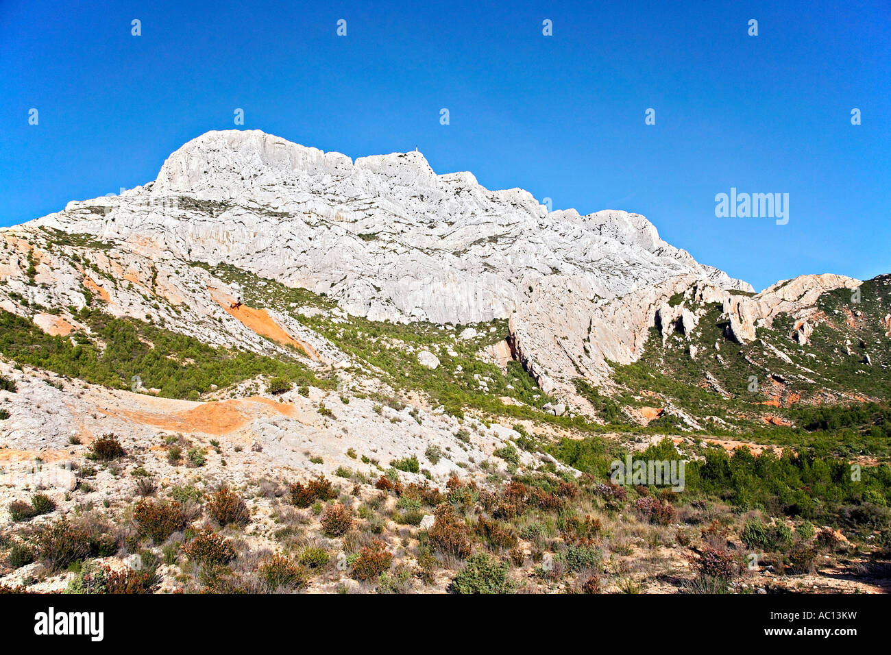 Montagne Sainte Victoire, Provence, France. Stock Photo