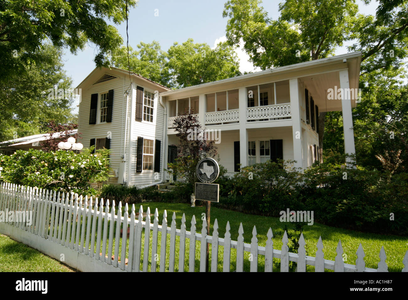 Montgomery Texas USA Homewood house historical residence Stock Photo ...