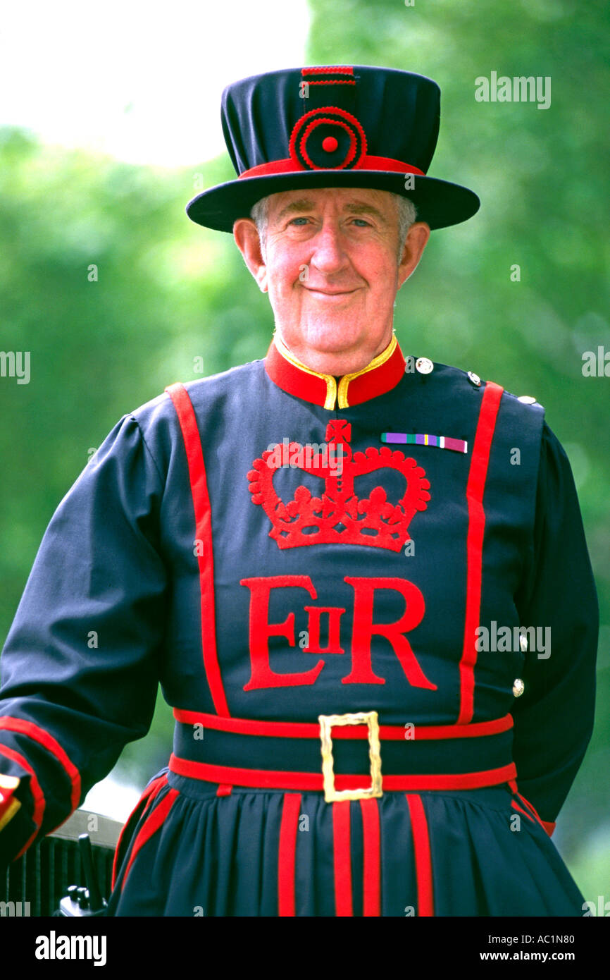 Beefeater uniform hires stock photography and images Alamy