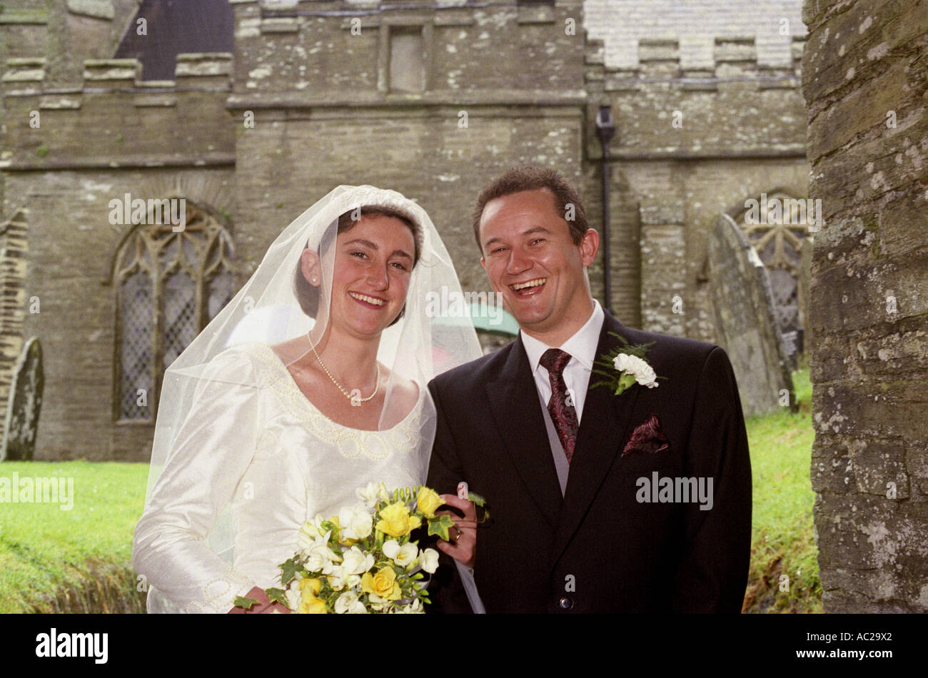 1990s church bride groom hi-res stock photography and images - Alamy