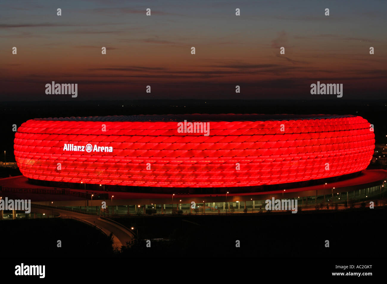 Soccer Stadium Allianz Arena At Night Munich Germany Stock Photo Alamy Soccer Stadium Allianz Arena At Night Munich Germany Stock Photo Alamy