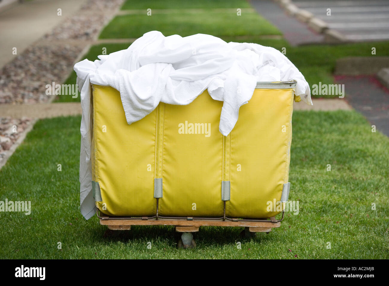 Soiled bed cleaning hires stock photography and images Alamy