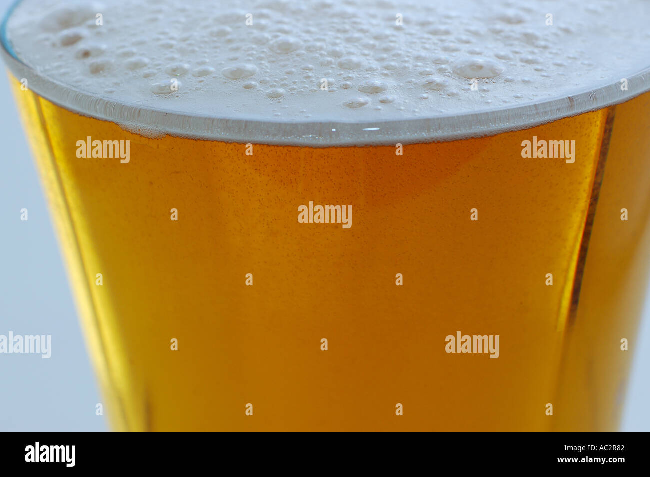 Beer Rim Rim of glass hi-res stock photography and images - Alamy