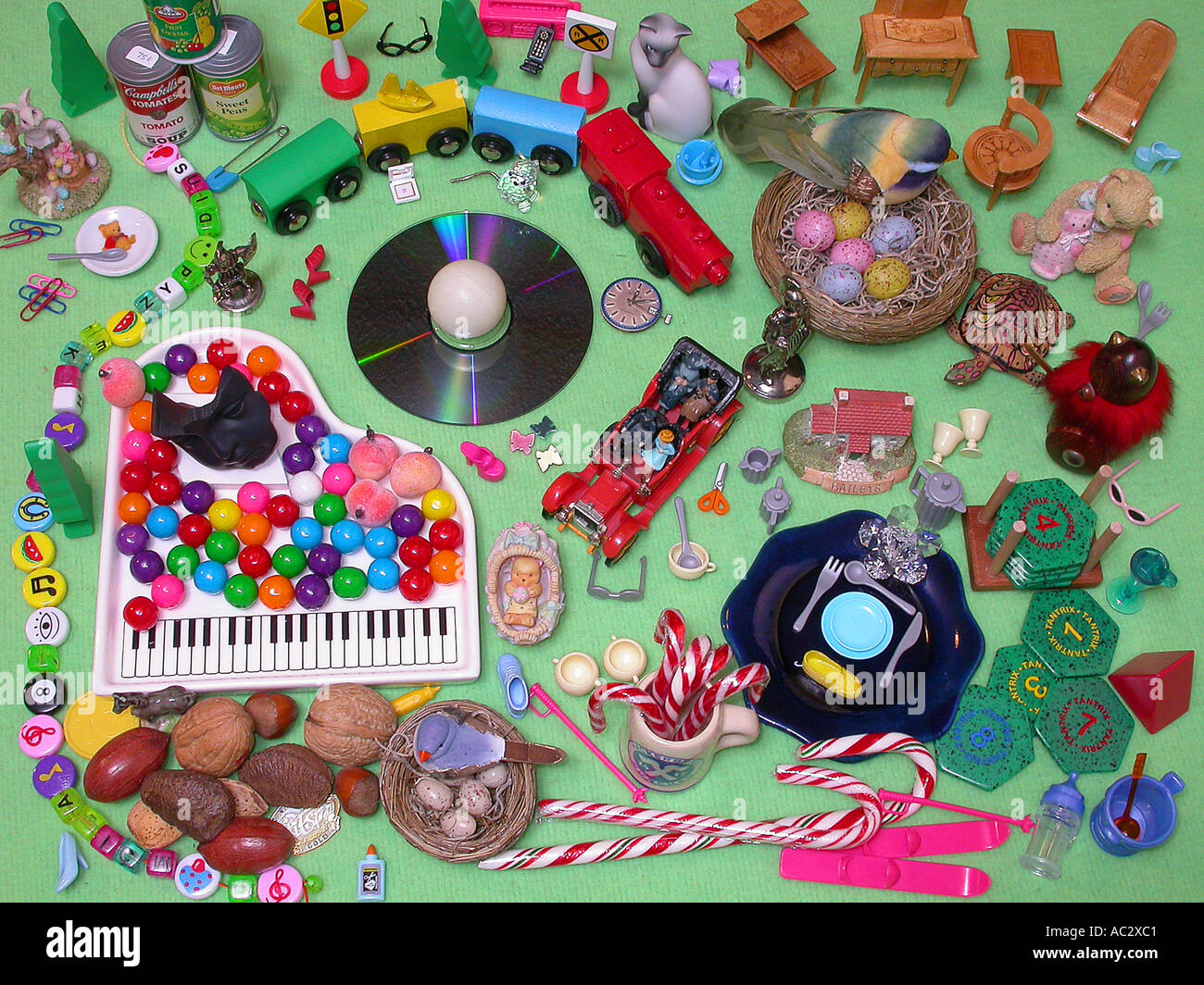 I spy hi-res stock photography and images - Alamy